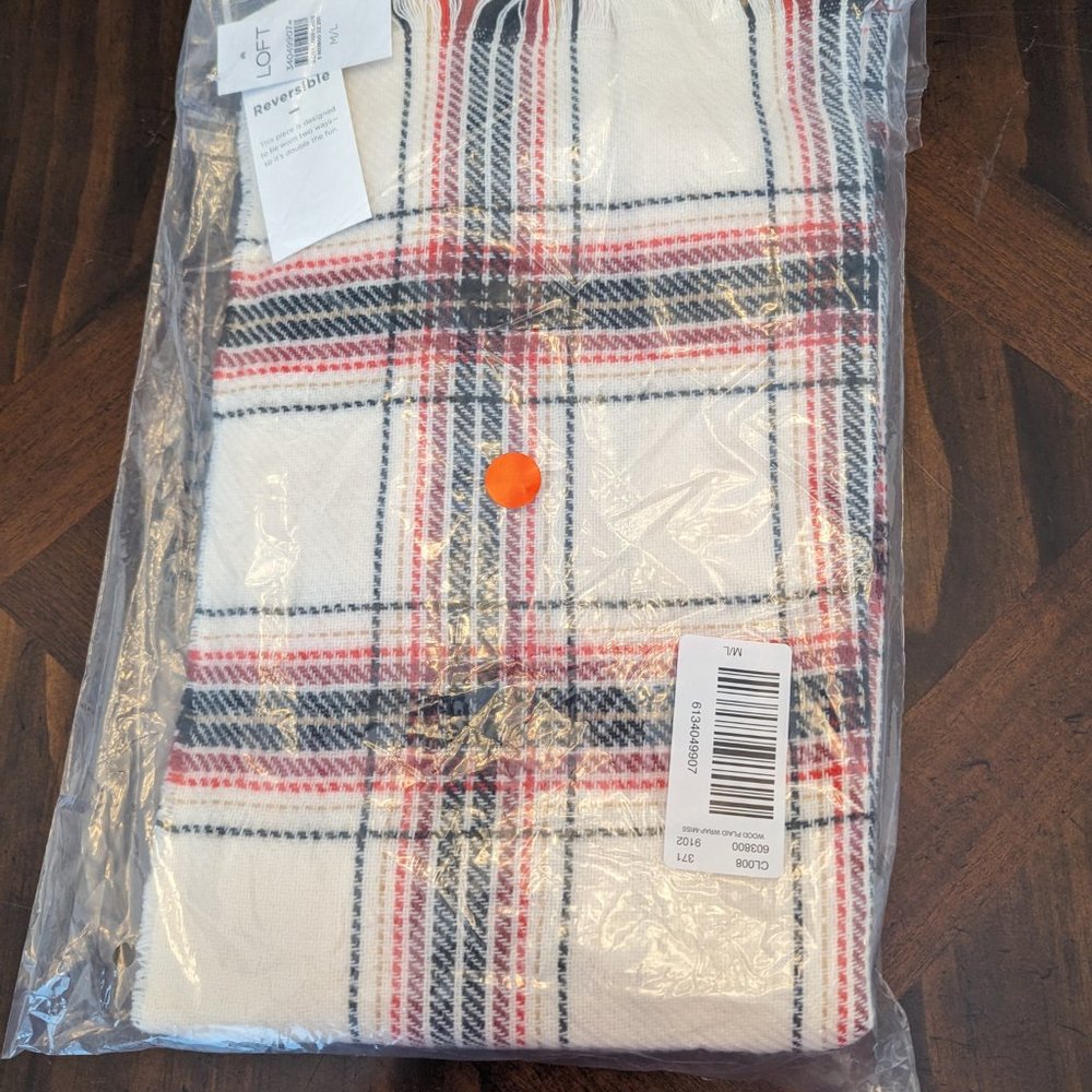 LOFT Plaid Wrap - Picture 6 of 6